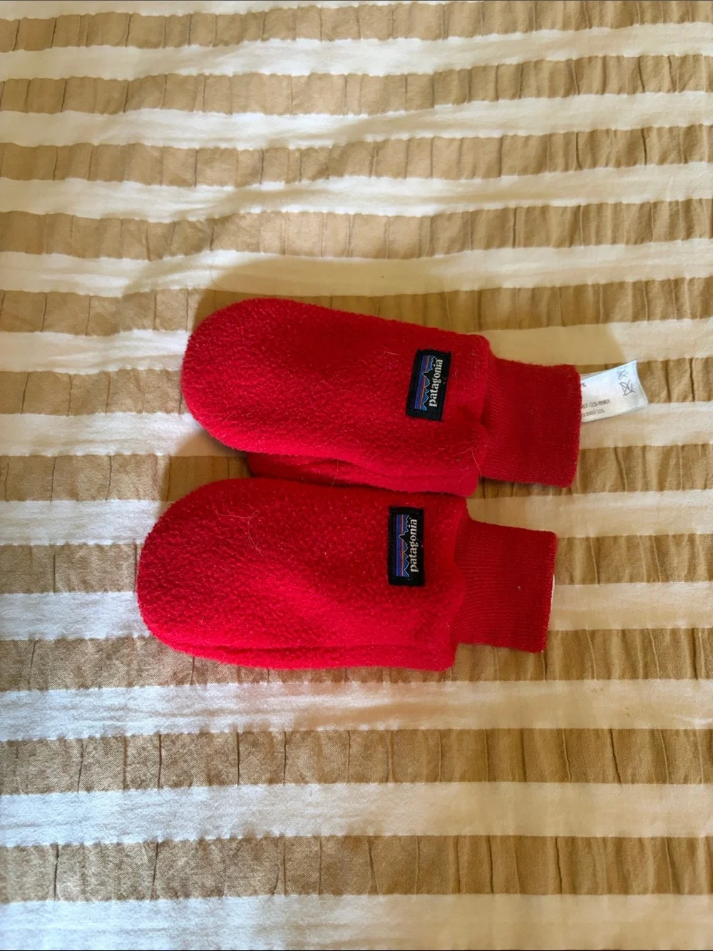 Patagonia Kids Bright Red Fleece Mittens